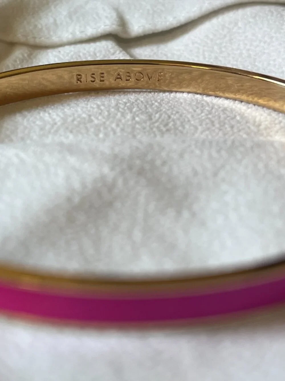 Kate Spade Rise Above Inspirational Hot Pink Gold Plated Bangle Bracelet - Picture 2 of 7